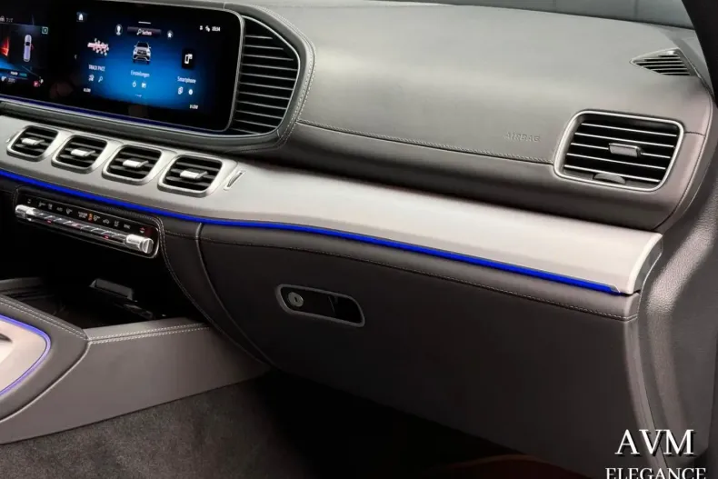 Mercedes-Benz GLE 63 AMG din 2024 cu 12.300 km - oferta MER107875 - foto 28