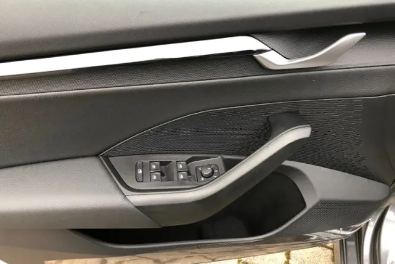 Skoda Octavia din 2024 cu 8.500 km - oferta SKO107876 - foto 6