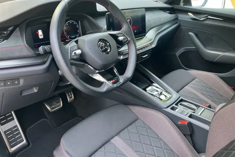 Skoda Octavia din 2024 cu 19.300 km - oferta SKO107881 - foto 9