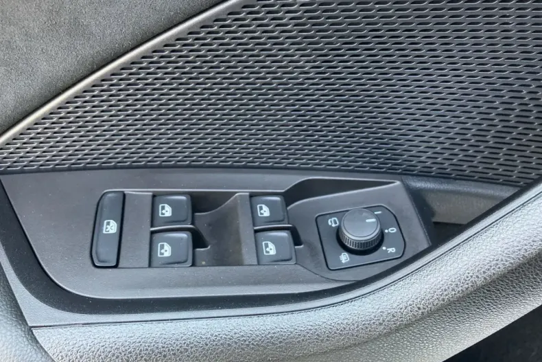 Skoda Octavia din 2024 cu 19.300 km - oferta SKO107881 - foto 19