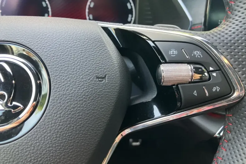 Skoda Octavia din 2024 cu 19.300 km - oferta SKO107881 - foto 22