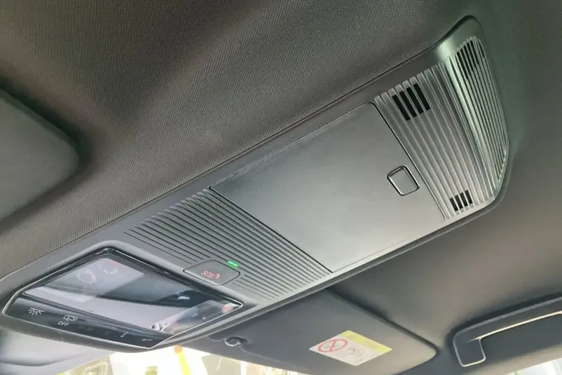 Skoda Octavia din 2024 cu 19.300 km - oferta SKO107881 - foto 26