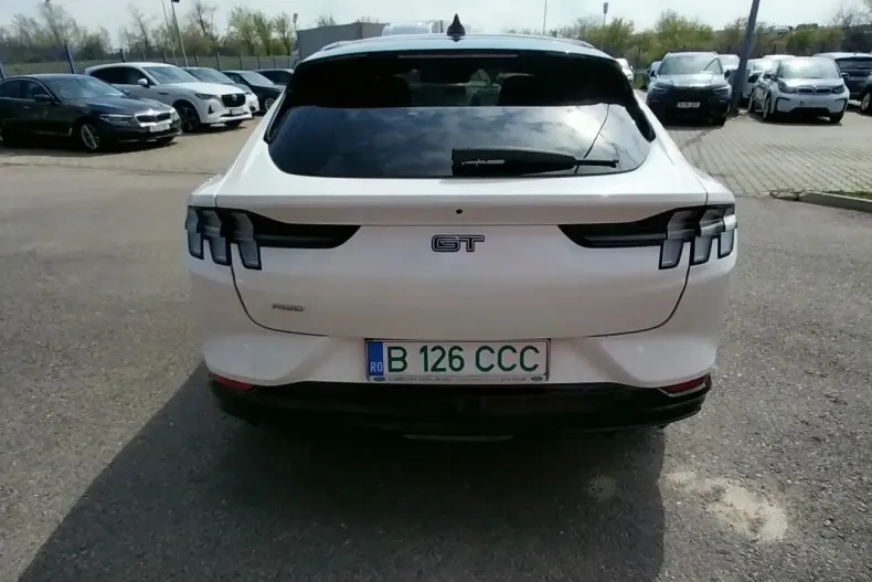 Ford Mustang Mach-E din 2023 cu 69.642 km - oferta FOR107886 - foto 4