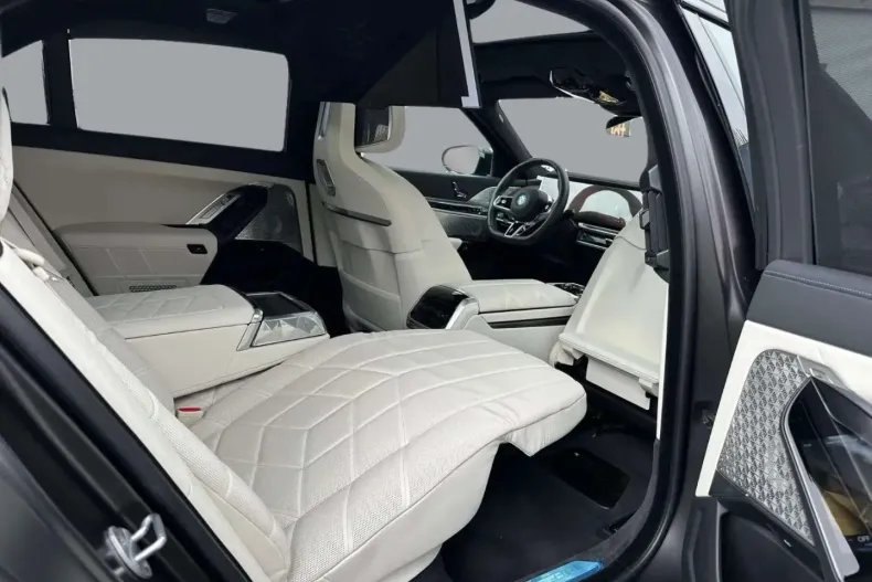 BMW M760 din 2025 cu 9.400 km - oferta BMW107910 - foto 7