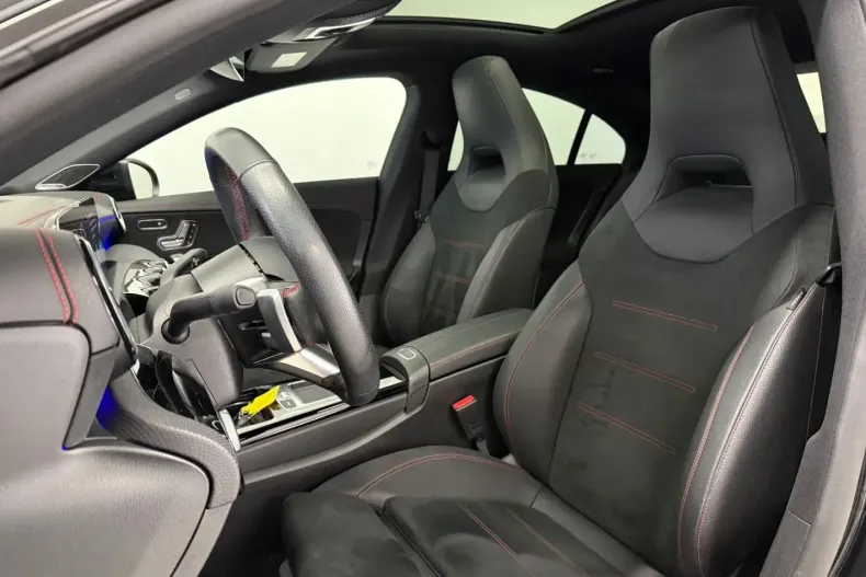 Mercedes-Benz CLA 200 din 2024 cu 37.000 km - oferta MER107914 - foto 12