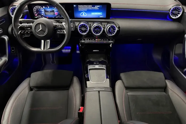 Mercedes-Benz CLA 200 din 2024 cu 37.000 km - oferta MER107914 - foto 15