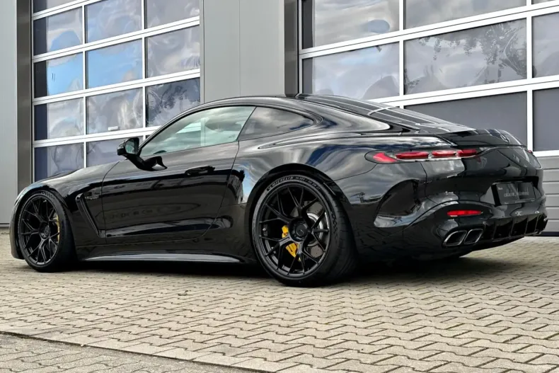 Mercedes-Benz AMG GT din 2024 cu 6.998 km - oferta MER107916 - foto 3