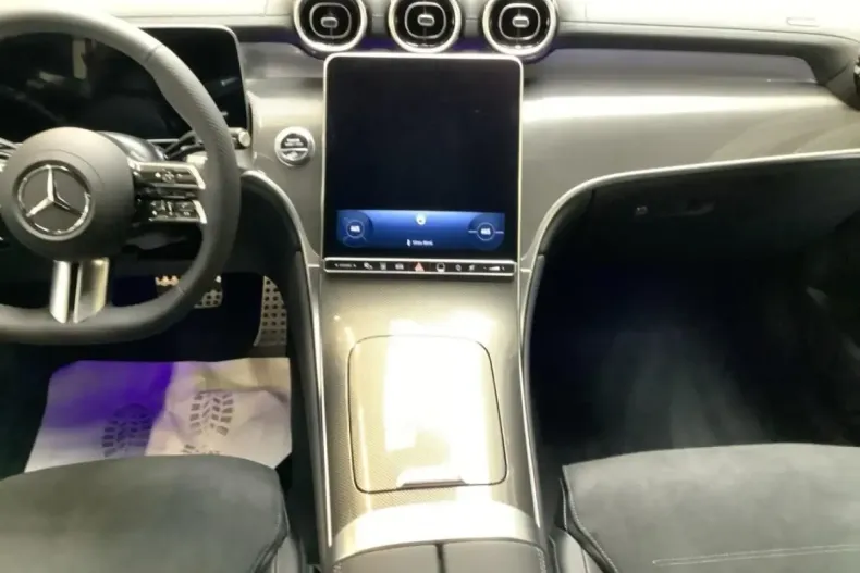 Mercedes-Benz GLC 220 din 2024 cu 11.300 km - oferta MER107936 - foto 10