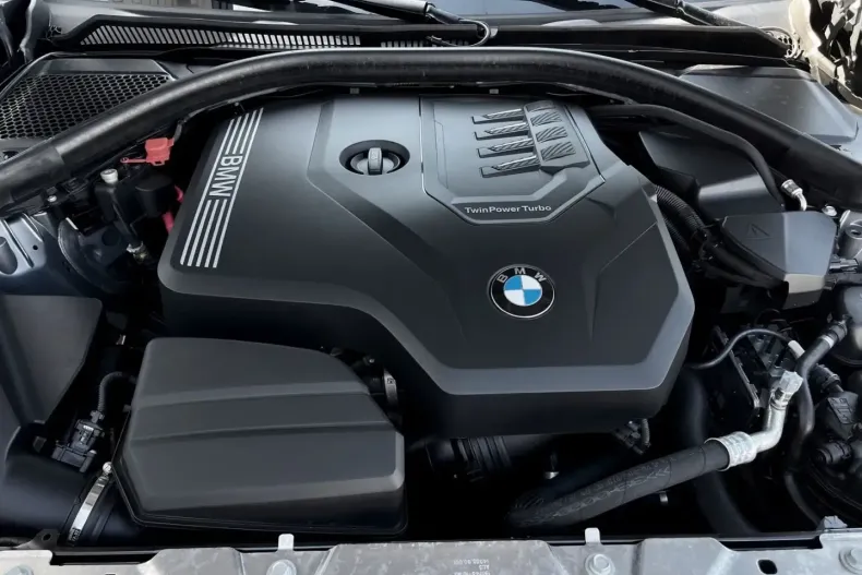 BMW 330 din 2024 cu 16.300 km - oferta BMW107937 - foto 14