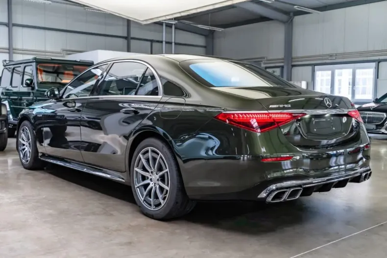 Mercedes-Benz S 63 AMG din 2023 cu 12.418 km - oferta MER107949 - foto 10