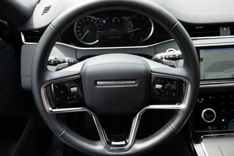 Land Rover Range Rover Evoque din 2023 cu 46.723 km - oferta LAN107952 - foto 8