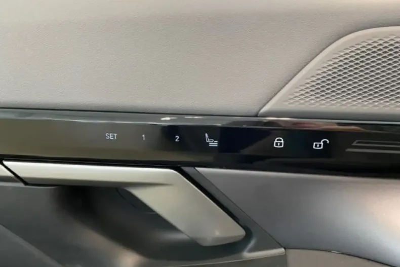 BMW 520 din 2024 cu 30.600 km - oferta BMW107955 - foto 9