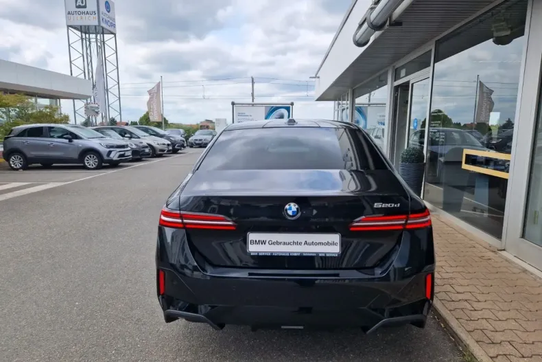 BMW 520 din 2023 cu 15.805 km - oferta BMW107967 - foto 4