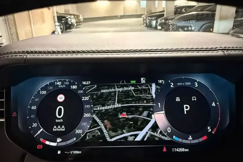 Land Rover Range Rover din 2024 cu 15.000 km - oferta LAN107979 - foto 8