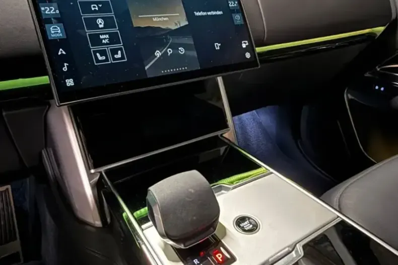 Land Rover Range Rover din 2024 cu 15.000 km - oferta LAN107979 - foto 11