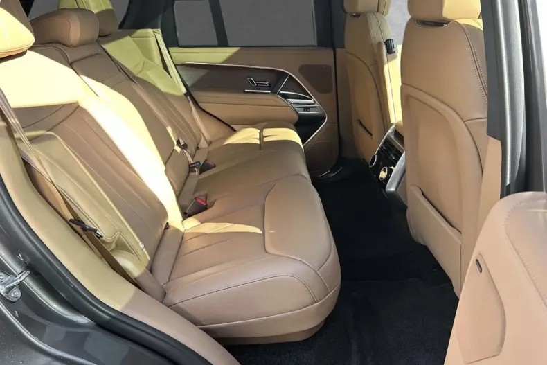 Land Rover Range Rover din 2025 cu 2.990 km - oferta LAN107981 - foto 5