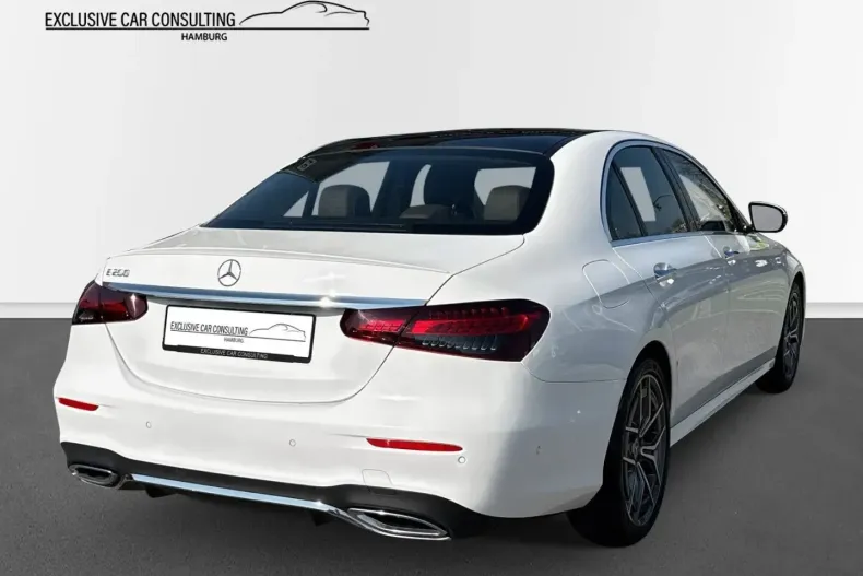 Mercedes-Benz E 200 din 2022 cu 12.345 km - oferta MER107996 - foto 4