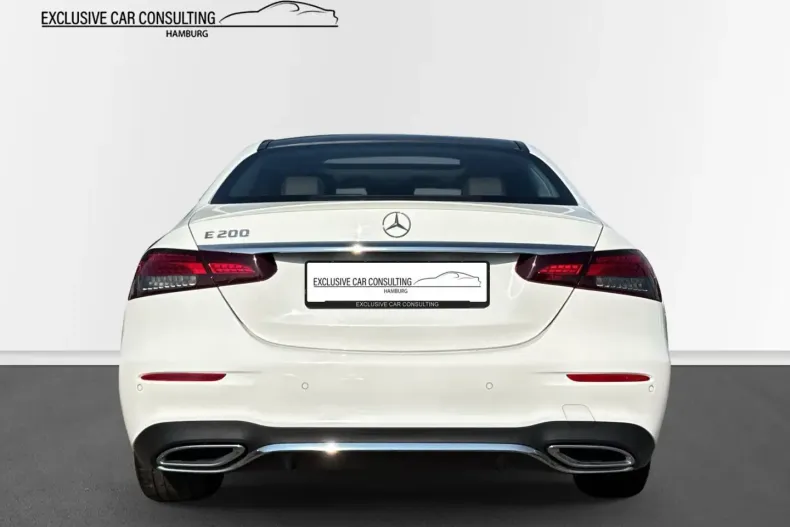 Mercedes-Benz E 200 din 2022 cu 12.345 km - oferta MER107996 - foto 5