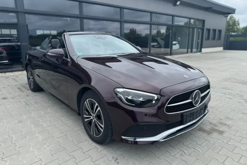 Mercedes-Benz E 200 din 2021 cu 75.912 km - oferta MER108011 - foto 1