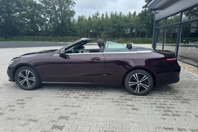 Mercedes-Benz E 200 din 2021 cu 75.912 km - oferta MER108011 - foto 3