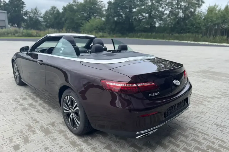 Mercedes-Benz E 200 din 2021 cu 75.912 km - oferta MER108011 - foto 4