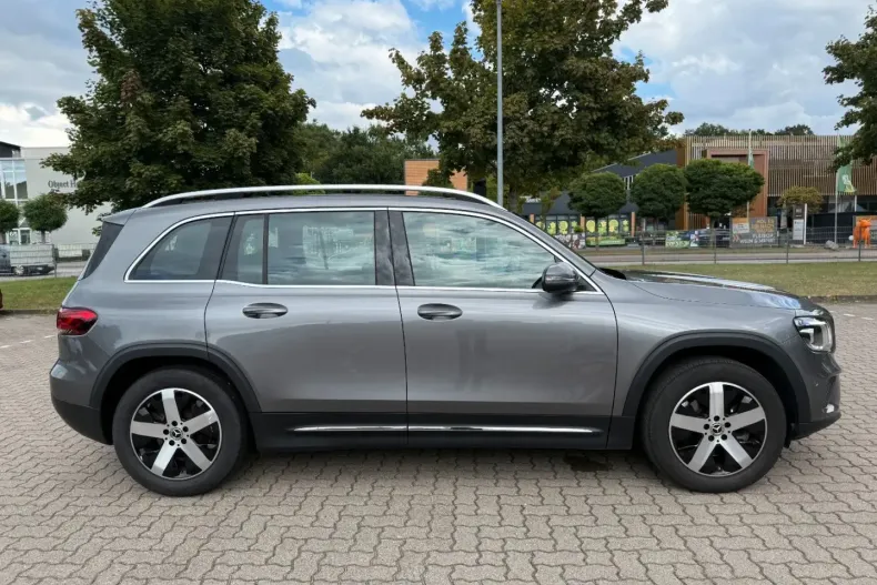 Mercedes-Benz GLB 220 din 2022 cu 34.000 km - oferta MER108015 - foto 4