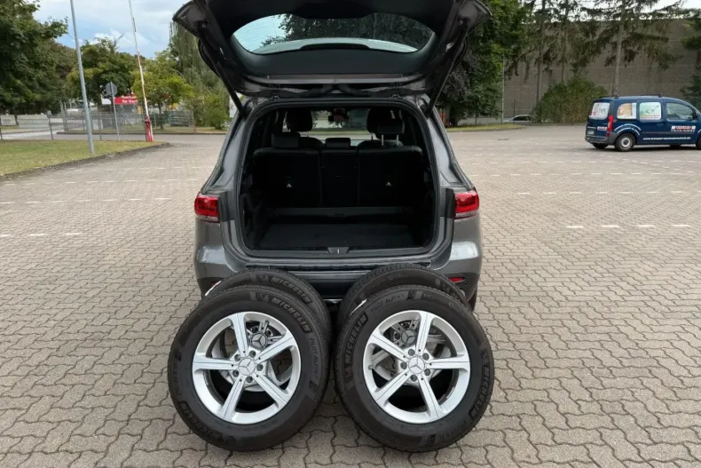 Mercedes-Benz GLB 220 din 2022 cu 34.000 km - oferta MER108015 - foto 28