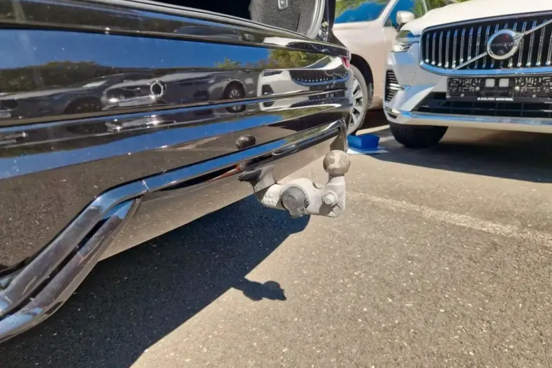 Volvo XC60 din 2024 cu 33.981 km - oferta VOL108016 - foto 21