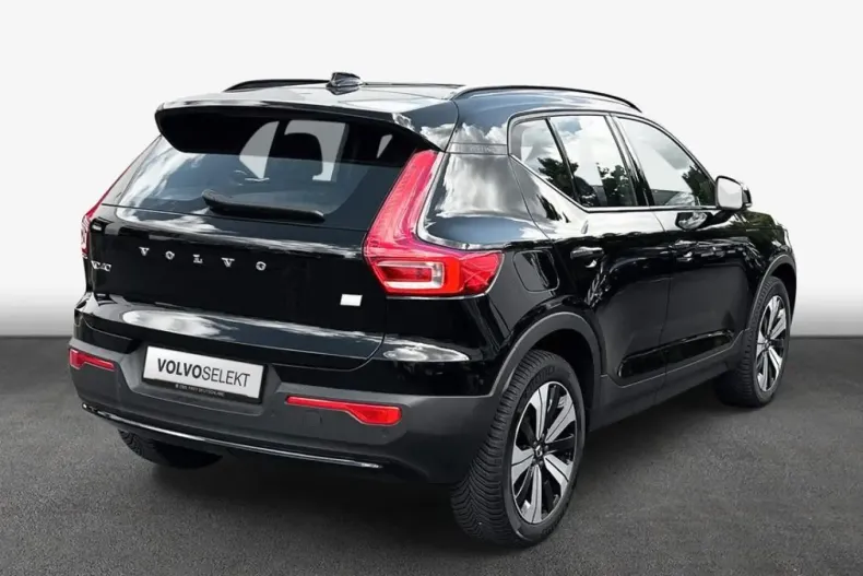 Volvo XC40 din 2022 cu 25.691 km - oferta VOL108018 - foto 2