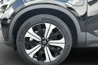 Volvo XC40 din 2022 cu 25.691 km - oferta VOL108018 - foto 7