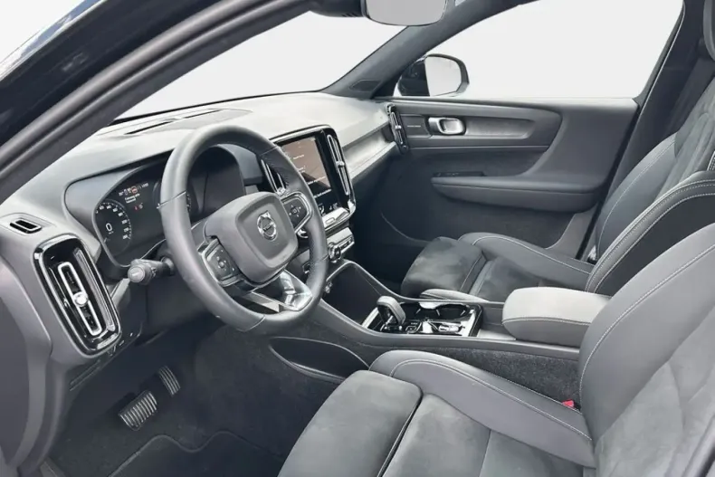 Volvo XC40 din 2022 cu 25.691 km - oferta VOL108018 - foto 10