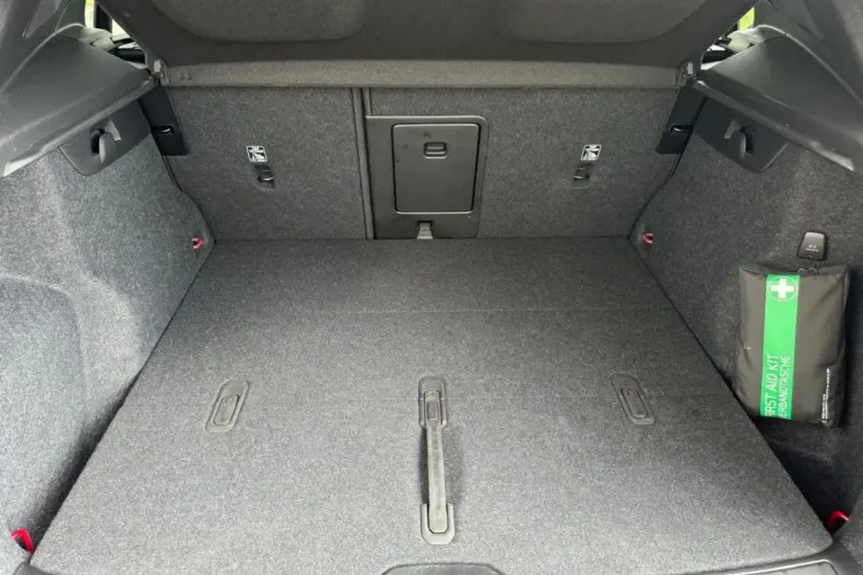 Volvo XC40 din 2024 cu 11.243 km - oferta VOL108019 - foto 6