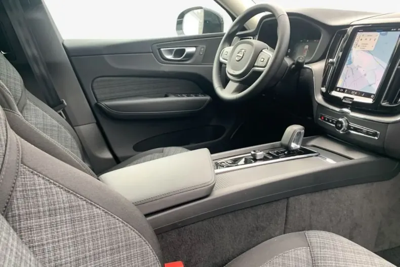 Volvo XC60 din 2024 cu 23.877 km - oferta VOL108021 - foto 16