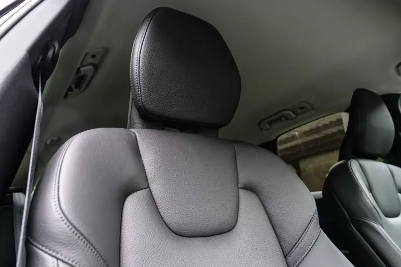 Volvo XC60 din 2020 cu 37.148 km - oferta VOL108022 - foto 14