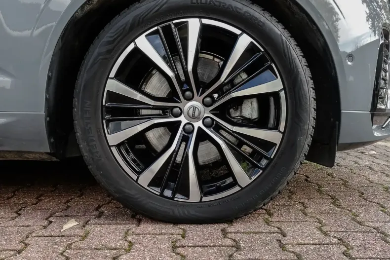 Volvo XC60 din 2023 cu 16.140 km - oferta VOL108024 - foto 3