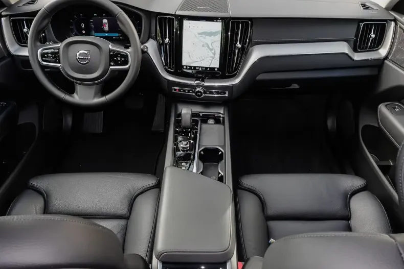 Volvo XC60 din 2023 cu 16.140 km - oferta VOL108024 - foto 7