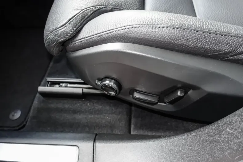 Volvo XC60 din 2023 cu 16.140 km - oferta VOL108024 - foto 13