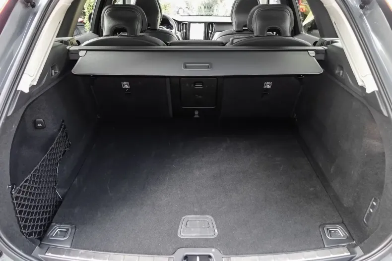 Volvo XC60 din 2023 cu 16.140 km - oferta VOL108024 - foto 15