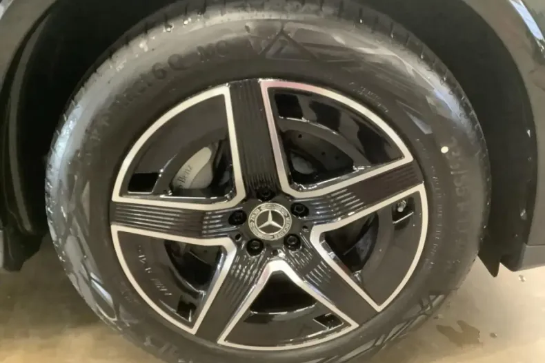 Mercedes-Benz GLC 300 din 2025 cu 10.000 km - oferta MER108028 - foto 6