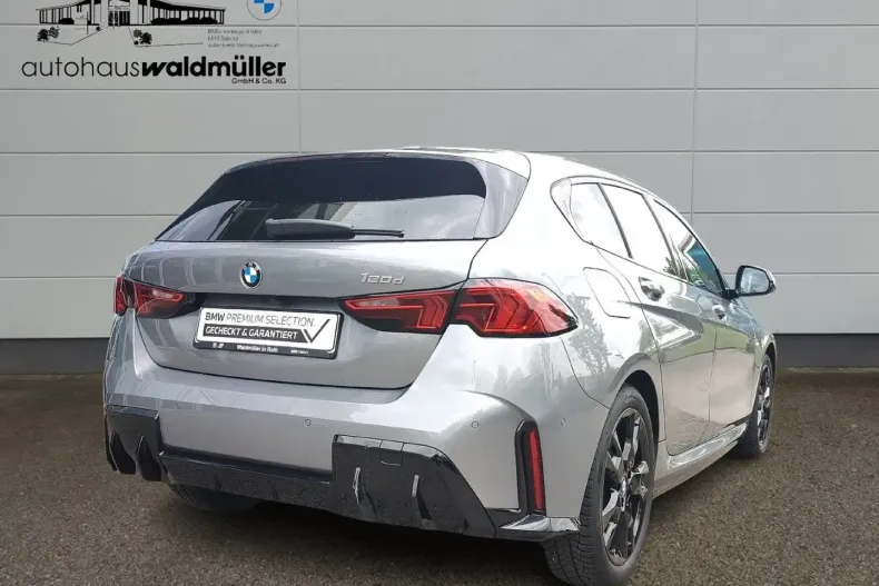 BMW 120 din 2024 cu 24.920 km - oferta BMW108029 - foto 2