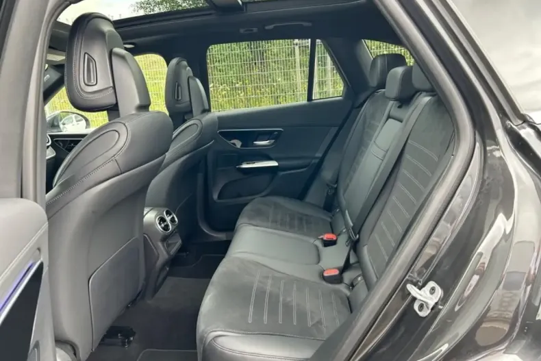 Mercedes-Benz GLC 300 din 2023 cu 53.145 km - oferta MER108030 - foto 14