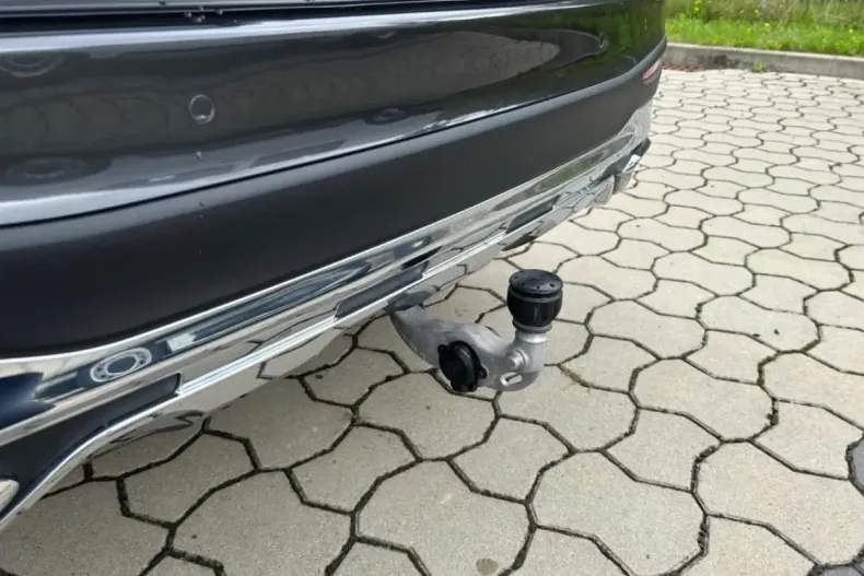 Mercedes-Benz GLC 300 din 2023 cu 53.145 km - oferta MER108030 - foto 15