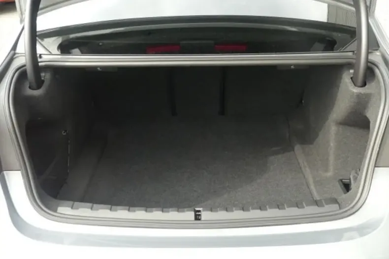 BMW 320 din 2024 cu 24.780 km - oferta BMW108041 - foto 8