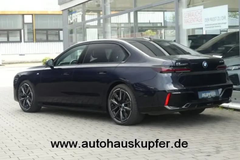 BMW i7 din 2024 cu 12.520 km - oferta BMW108044 - foto 2