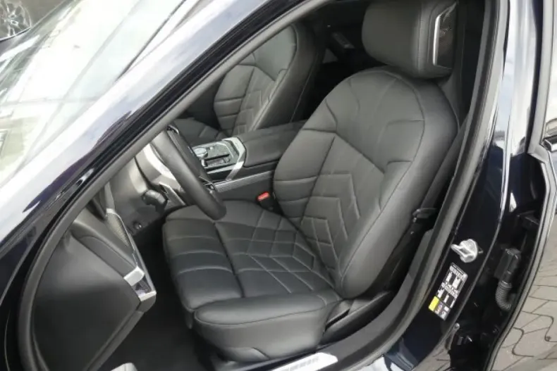 BMW i7 din 2024 cu 12.520 km - oferta BMW108044 - foto 7