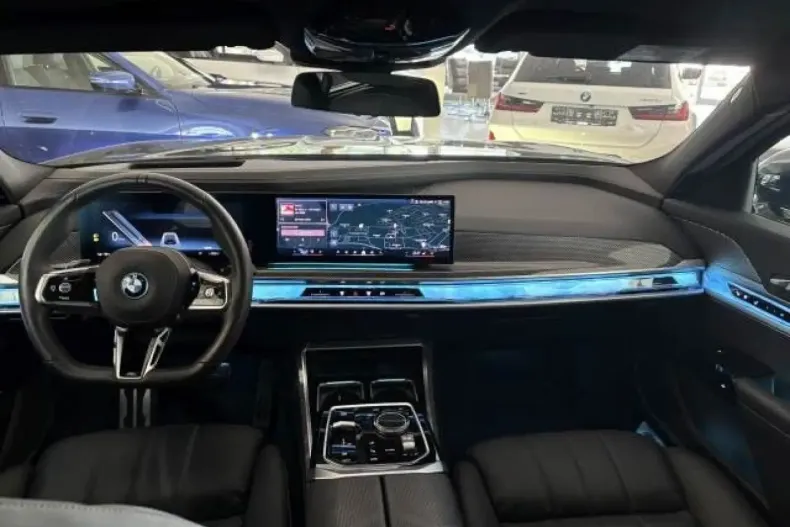 BMW i7 din 2024 cu 12.520 km - oferta BMW108044 - foto 14
