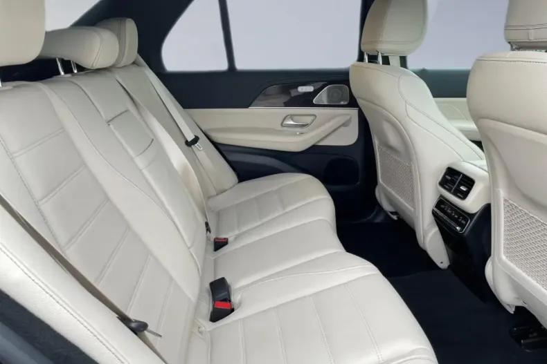 Mercedes-Benz GLE 400 din 2022 cu 70.784 km - oferta MER108048 - foto 12