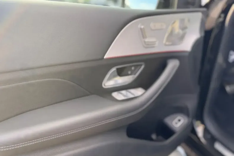 Mercedes-Benz GLE 400 din 2022 cu 84.342 km - oferta MER108052 - foto 11