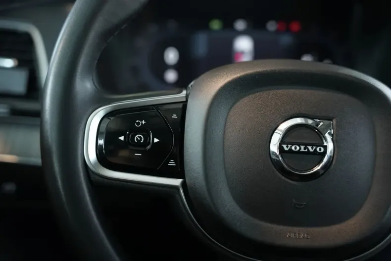 Volvo XC90 din 2023 cu 20.000 km - oferta VOL108064 - foto 27