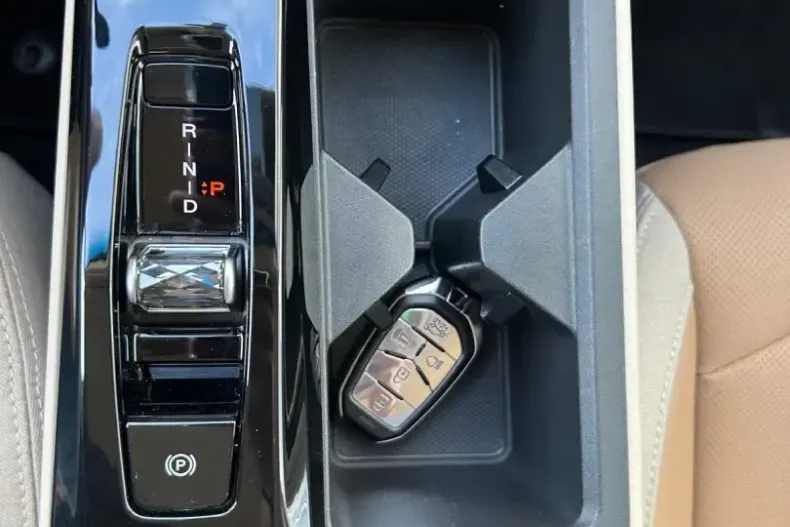 KGM Actyon din 2025 cu 2.500 km - oferta KGM108067 - foto 16